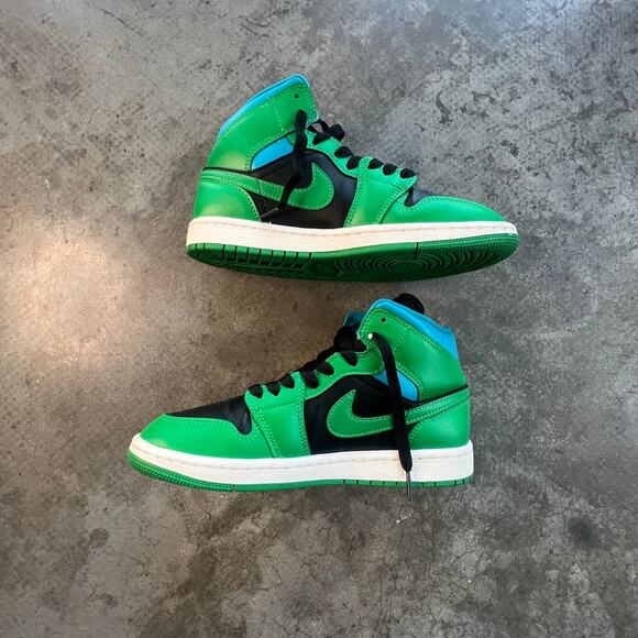 Nike Air Jordan 1 Mid Lucky Green Aquatone Women’s Size 6.5 - Picture 5 of 9